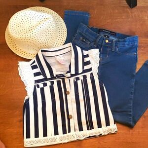 💖Cute Jean Vest With Lace